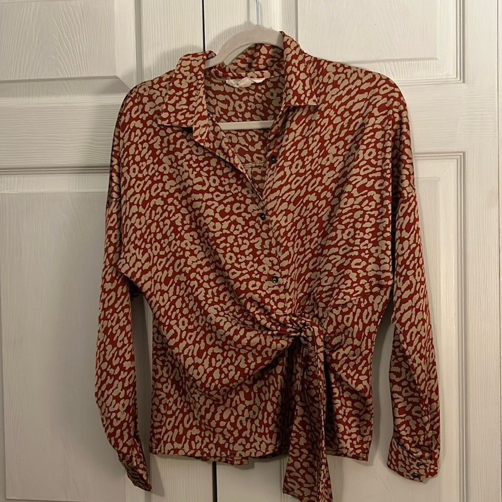 Gold/Red leopard blouse